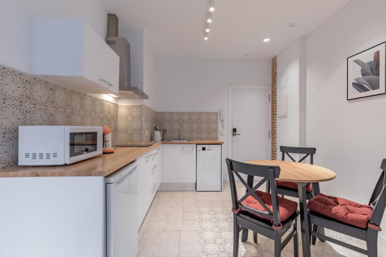 Modern Apartment Close To City Centre Valencia Exterior foto