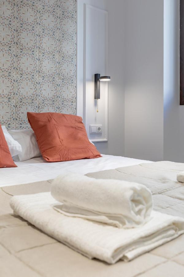 Modern Apartment Close To City Centre Valencia Exterior foto